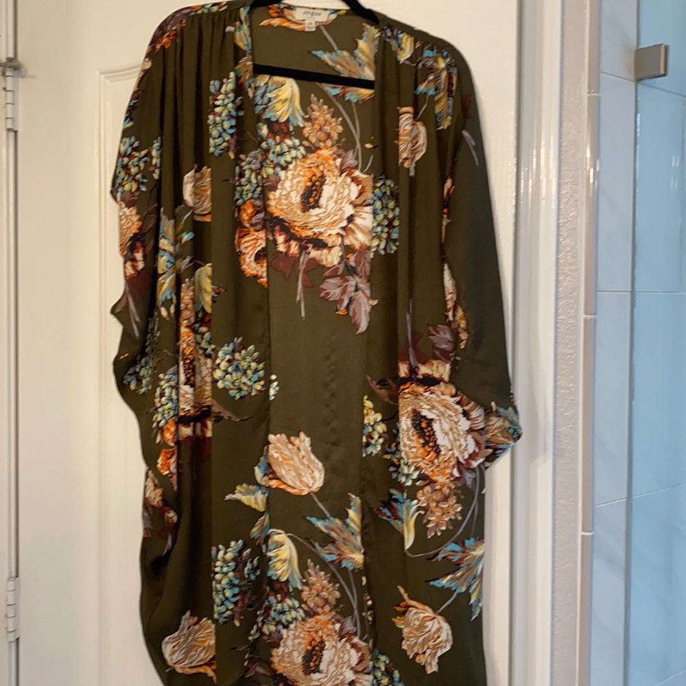 Olive floral duster
